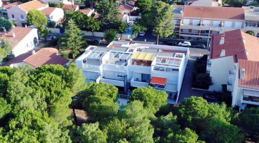 Photo of Les Pins Parasols Apartment 2