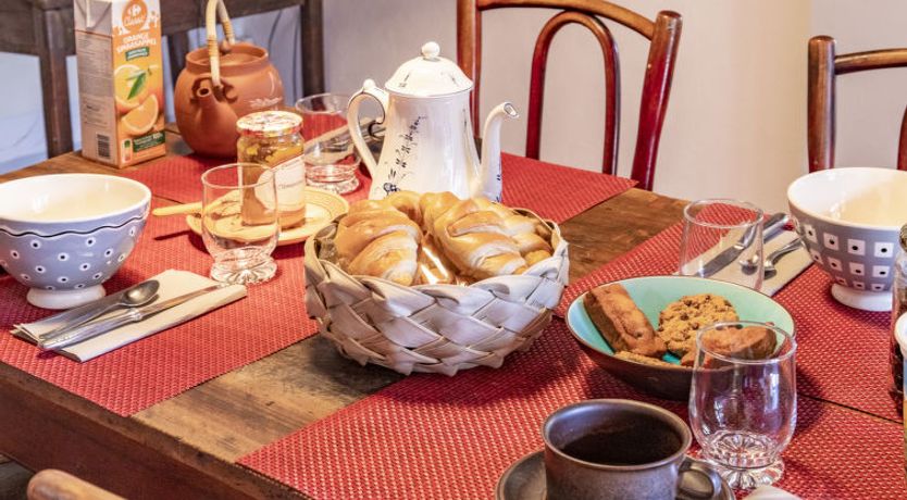 Photo of L'Amandier Apartment 2