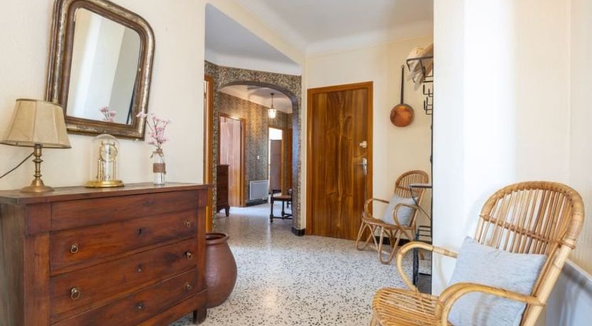 Photo of La Vigneronne