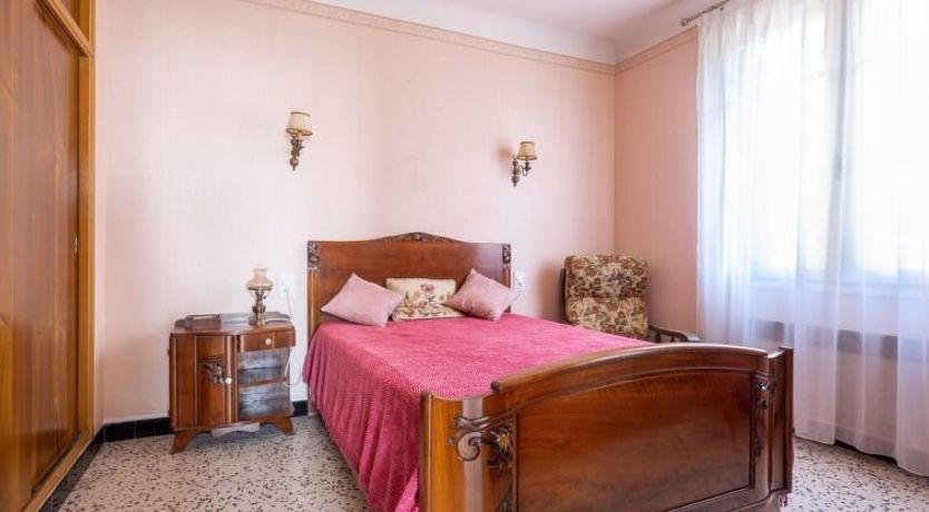 Photo of La Vigneronne