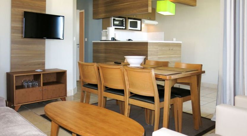 Photo of Reine Marine - T3 Balcon Lat. Mer Apartment 3