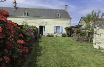 Les Landes du Chinonais Holiday Home