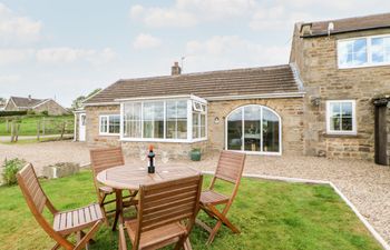 Hury Lodge Holiday Cottage