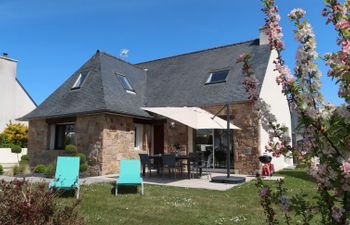 Les Camélias (PGC106) Holiday Home