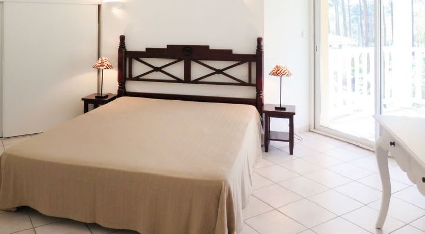 Photo of Eden Parc Golf de l'Ardilouse V8IS Holiday Home 3