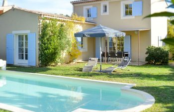 Le Clos Savornin V10IC Holiday Home 2 Holiday Home