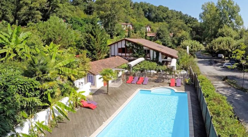 Photo of Collines Iduki Apartment 3