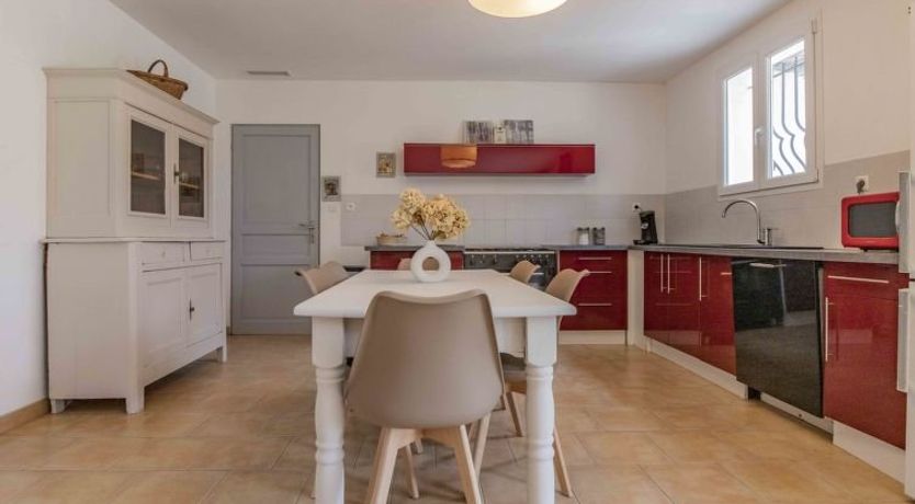 Photo of L' amandier