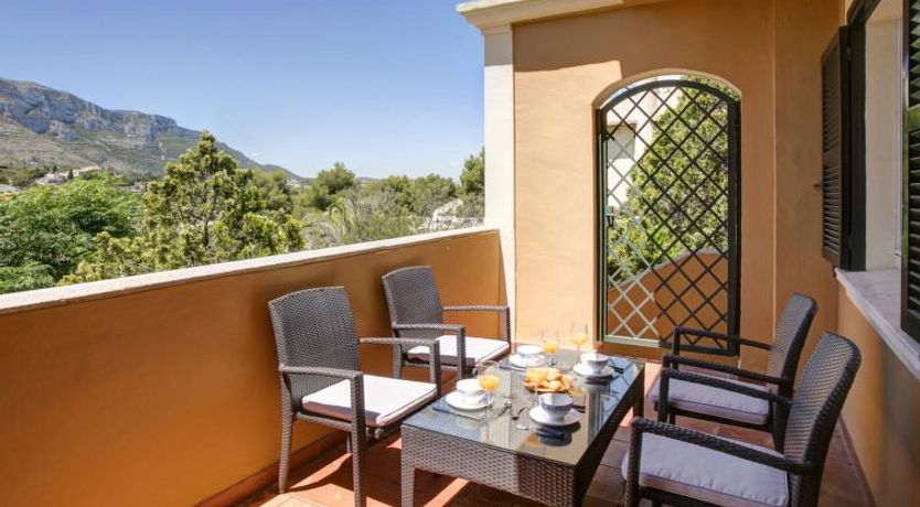 Photo of Al Zur Holiday Home 2