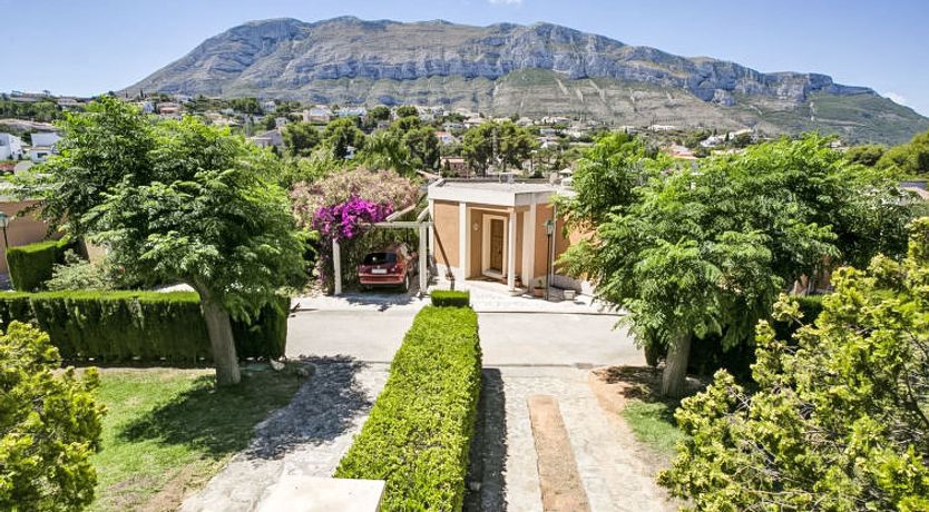 Photo of Al Zur Holiday Home 2