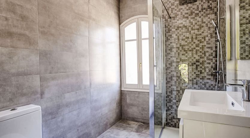 Photo of Al Zur Holiday Home 2