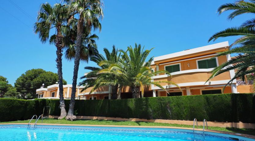 Photo of Al Zur Holiday Home 2