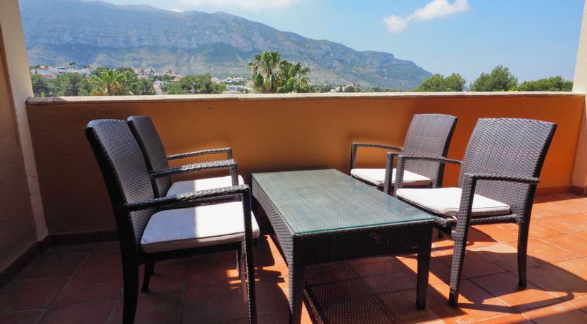 Photo of Al Zur Holiday Home 2