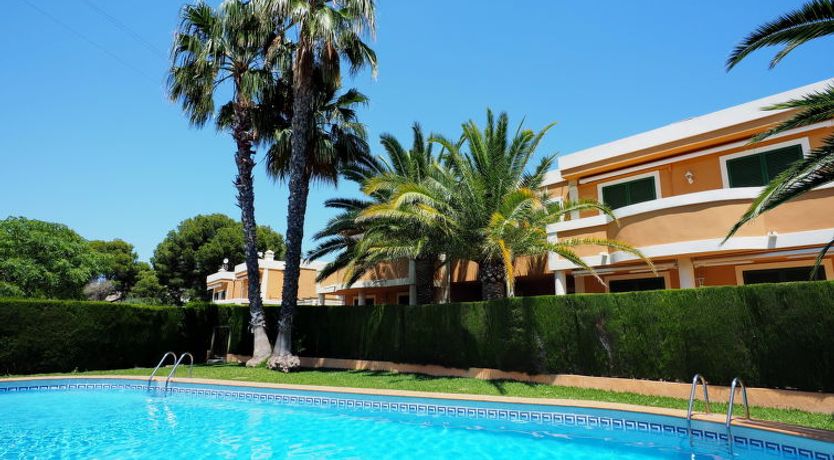 Photo of Al Zur Holiday Home 2