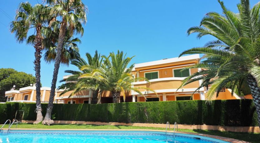 Photo of Al Zur Holiday Home 2