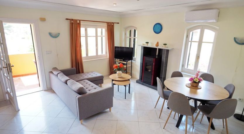 Photo of Al Zur Holiday Home 2