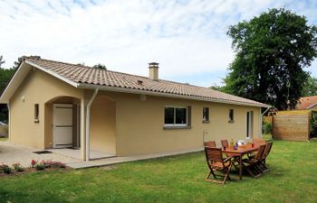 Mimosa (SUL135) Holiday Home