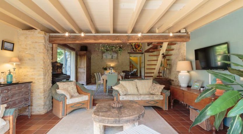 Photo of Moulin De Mois