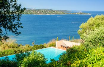 Les Hauts de Pavellone Holiday Home