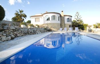 Jara Holiday Home