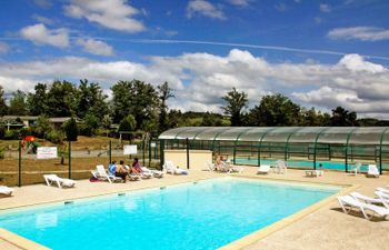 Les Hameaux de Miel Holiday Home 2 Holiday Home