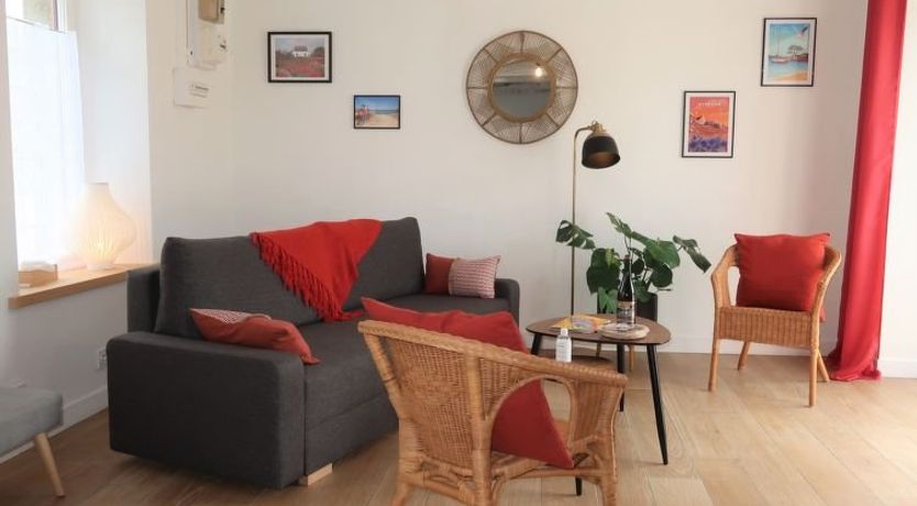 Photo of La Charmeuse