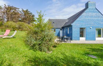 maison bleue Holiday Home