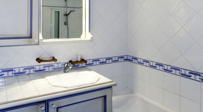 Photo of Port Marine 24