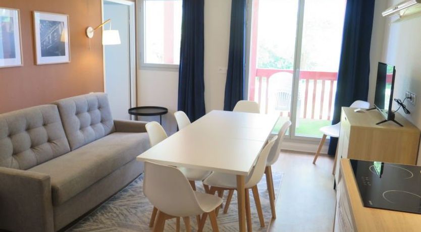 Photo of Le Domaine d'Uhaina (T4) Apartment 4