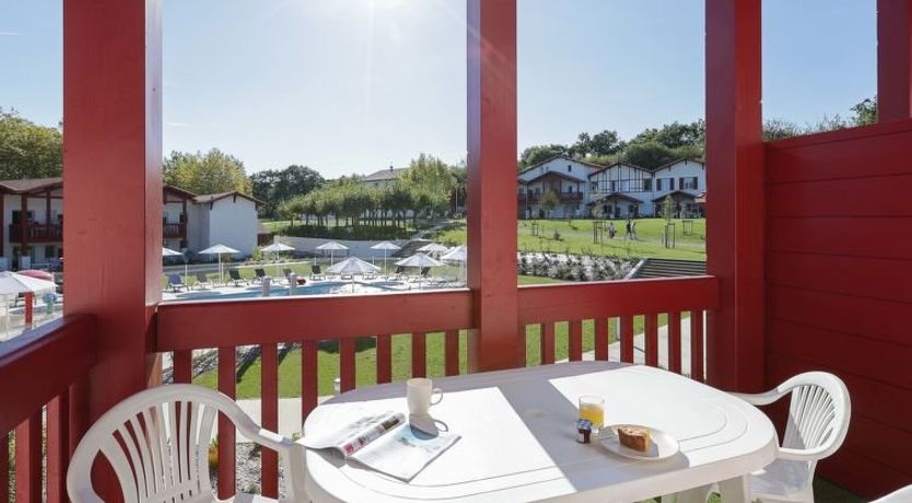 Photo of Le Domaine d'Uhaina (T4) Apartment 4