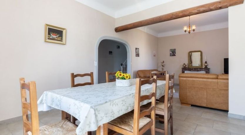 Photo of Mas Madelon