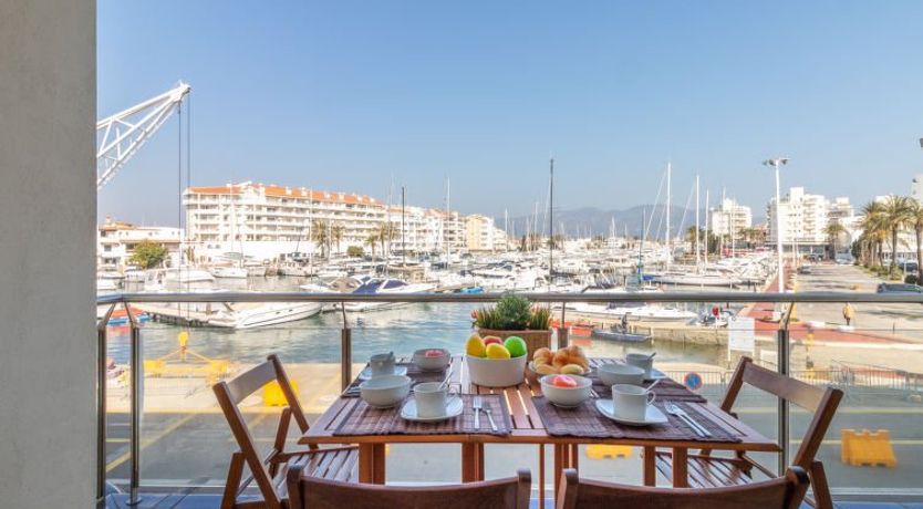 Photo of Del Port Apartment 3