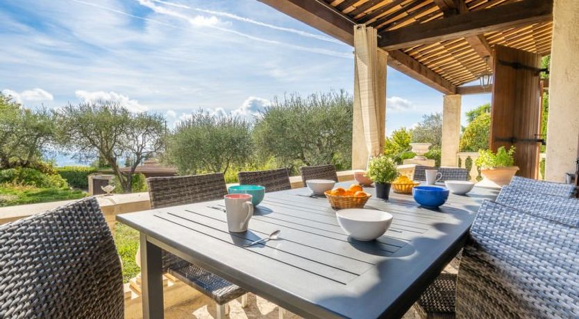 Photo of La Mesnière