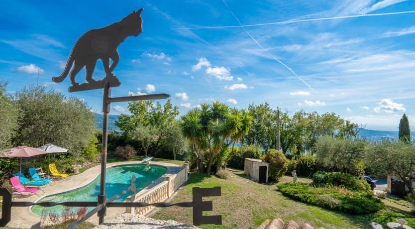 Photo of La Mesnière