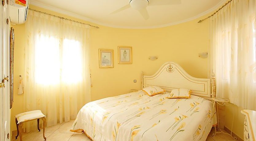 Photo of Bombilla