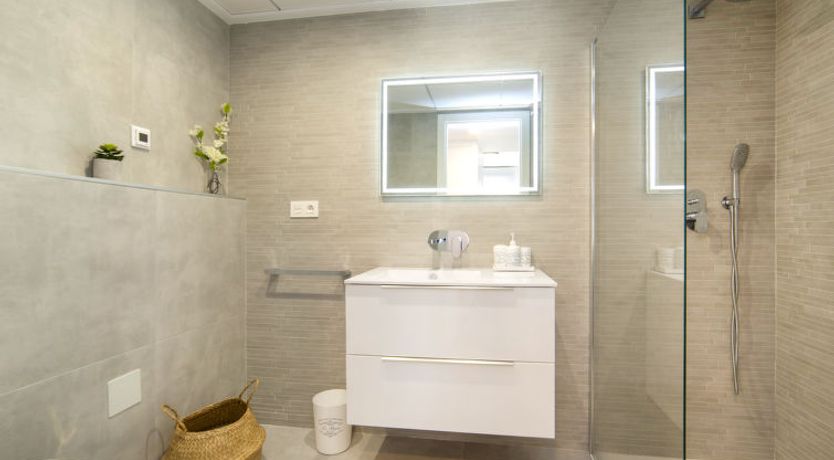 Photo of Isea Calpe 01