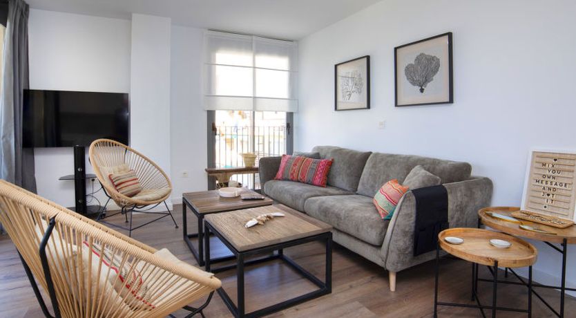 Photo of Isea Calpe 01