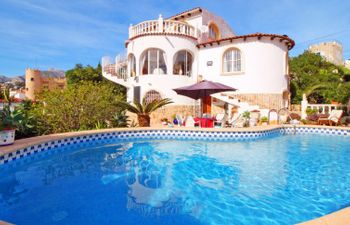 Estrella Holiday Home