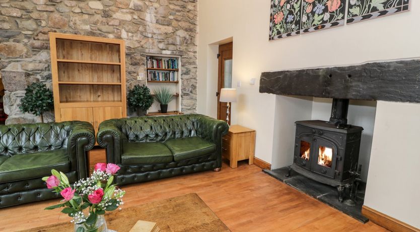 Photo of Ddol Helyg Barn