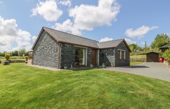 Bwthyn Clyd Holiday Cottage