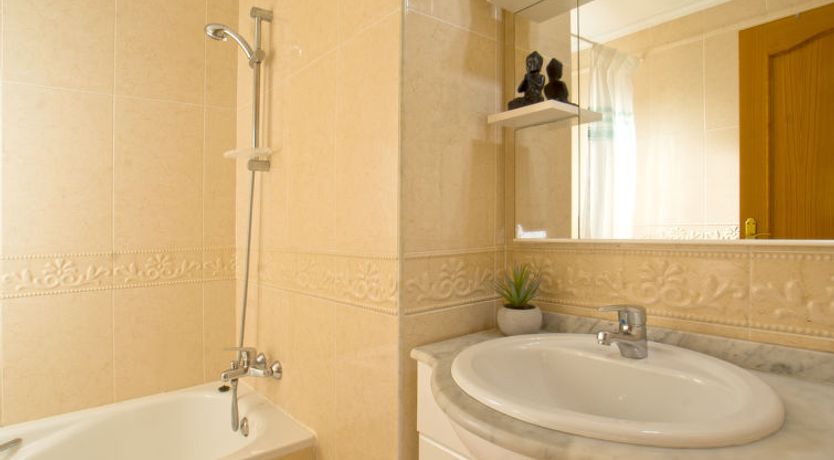 Photo of Santanatenis