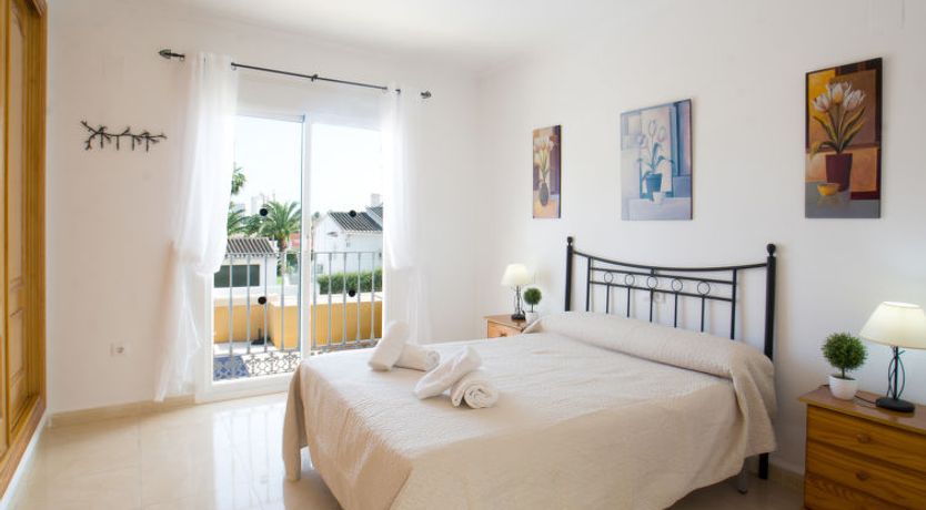 Photo of Santanatenis