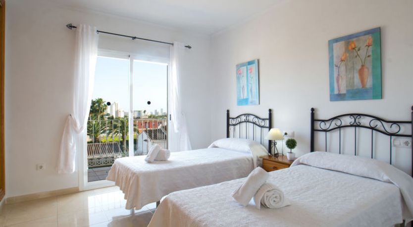 Photo of Santanatenis