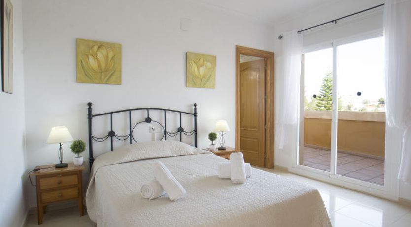 Photo of Santanatenis