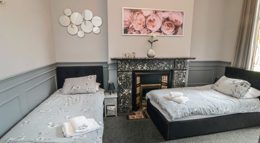 Photo of Wellington House