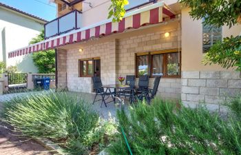 Vesna Holiday Home