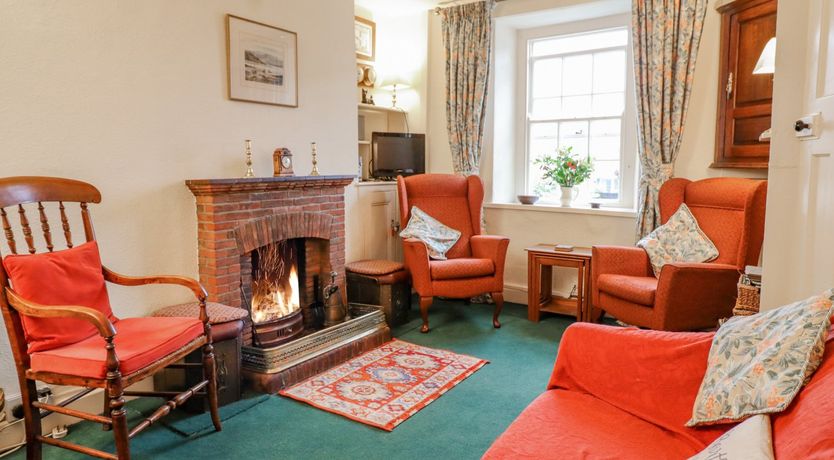 Photo of Pump Cottage, 8 Glyn Terrace