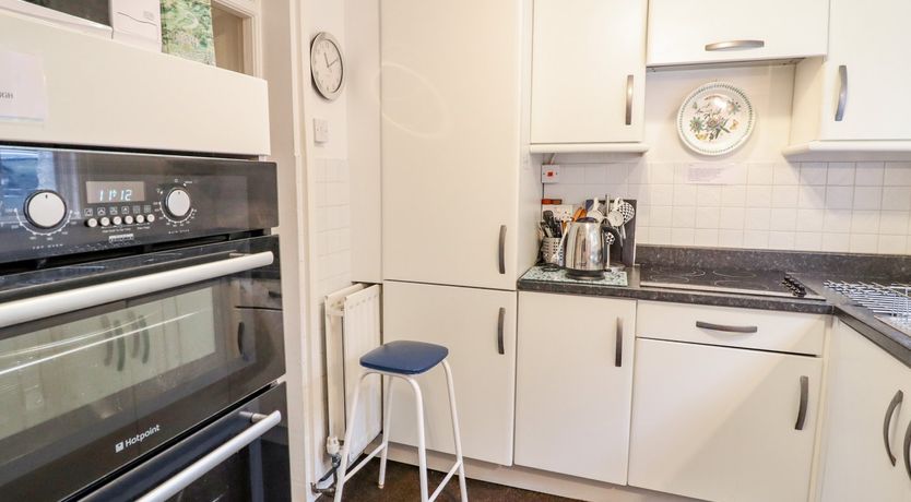 Photo of Pump Cottage, 8 Glyn Terrace