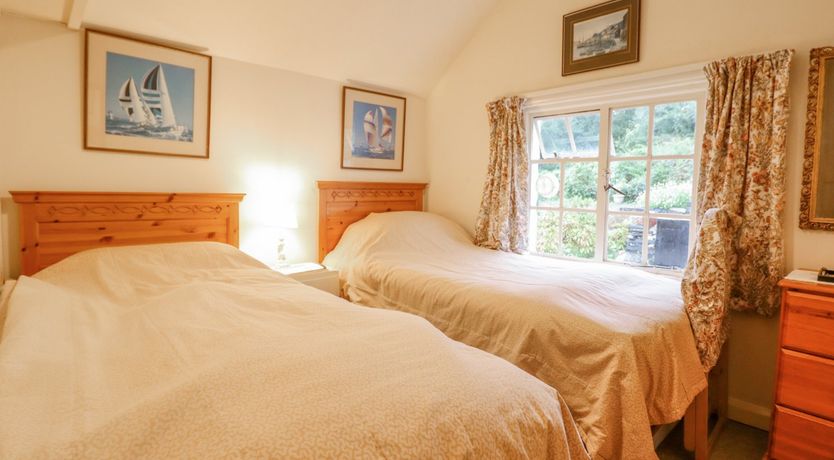 Photo of Pump Cottage, 8 Glyn Terrace