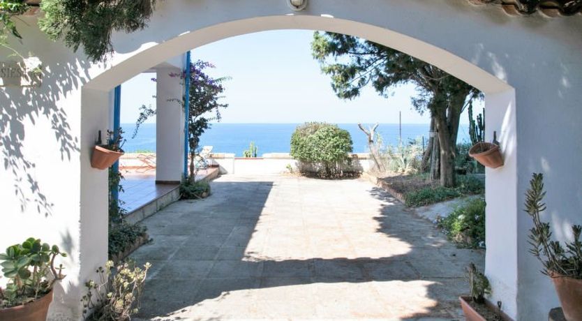 Photo of Sulla Scogliera